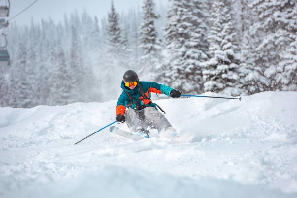 Stunning Pictures Show Fresh Snowfall Turns J&K’s Gulmarg Into Magical White Paradise