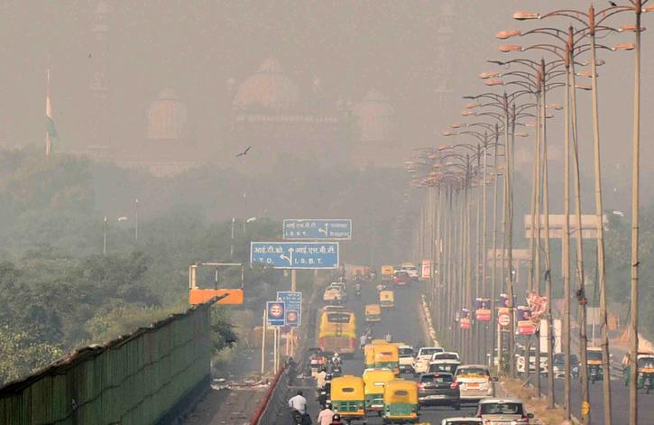 Delhi’s Overall Air Quality Inches Towards Severe Levels For The First Time This Season